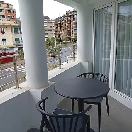 Abba Apartments Playa De Gros San Sebastian-3